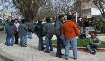 Una protesta y momentos de tensi�n tuvieron lugar en la puerta de Cooperativa