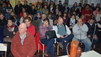 Se realiz� la asamblea vecinal por la demanda contra ABSA y el agua contaminada