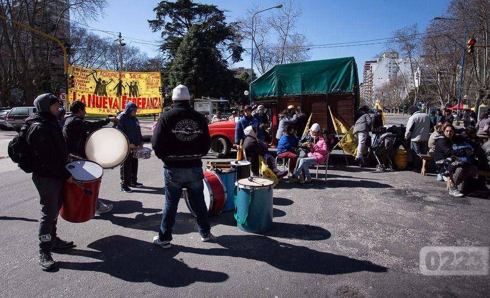 Denuncian �aprietes� y malos tratos de dos funcionarios municipales