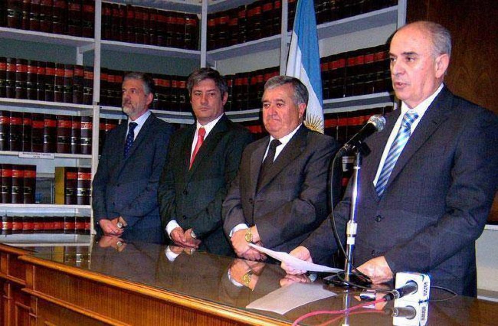 El STJ dispuso que las declaraciones juradas se presenten ante la FIA