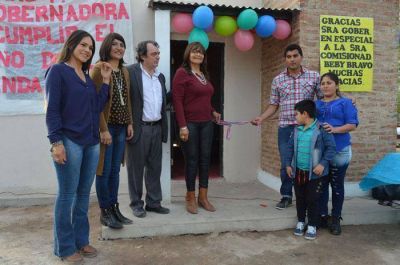 Entregan viviendas sociales en Villa Figueroa