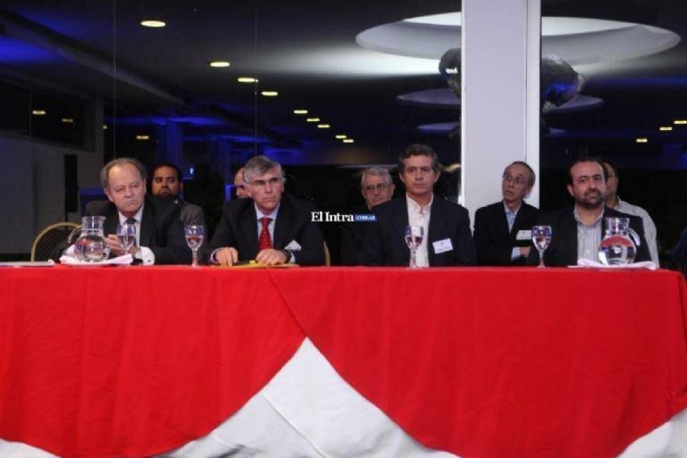 Proponen crear en Salta un hospital universitario