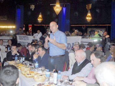 Recategorizar�n a los empleados municipales