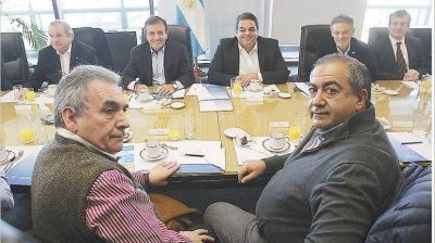 Grandes gremios de CGT frenan paro y retoman di�logo con el Gobierno