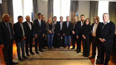 El Presidente, molesto con los gobernadores por el Fondo del Conurbano