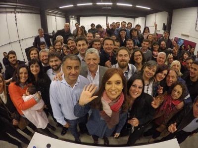 Cristina visit� Lan�s con un fuerte mensaje de unidad