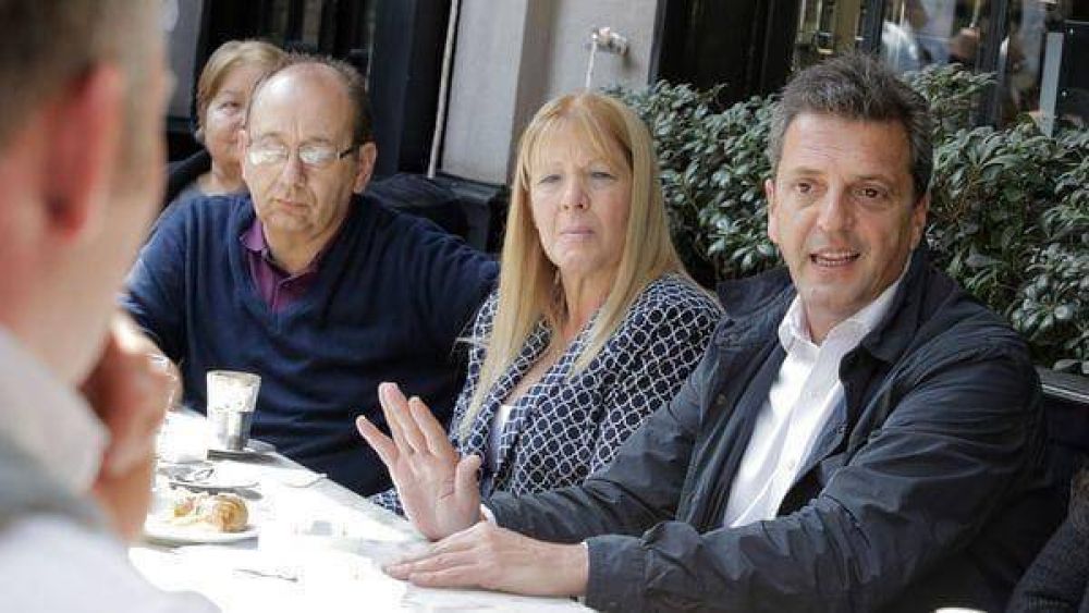 Sergio Massa y Margarita Stolbizer se reunieron con vecinos de Campana