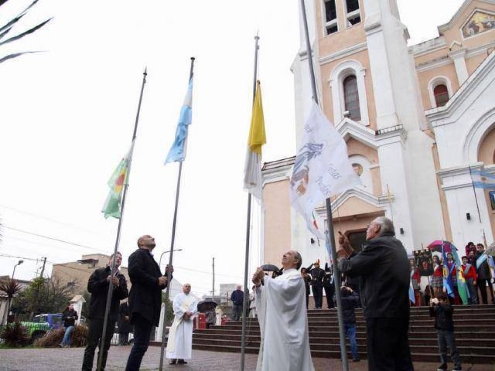 Bernal: misa por las Fiestas Patronales