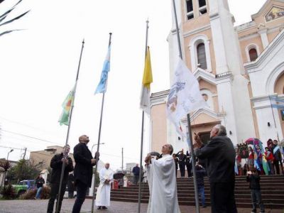 Bernal: misa por las Fiestas Patronales