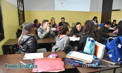 Cambios en los ejes de la escuela media: �qu� pasa en Santa Fe?