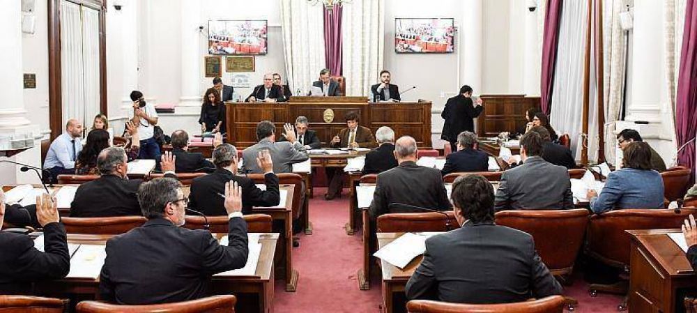 El Senado est� convocado a sesionar esta semana y habr� reuniones de comisi�n 