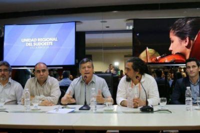 Peppo encabez� la apertura del Programa de Fortalecimiento Integral para Econom�as Locales