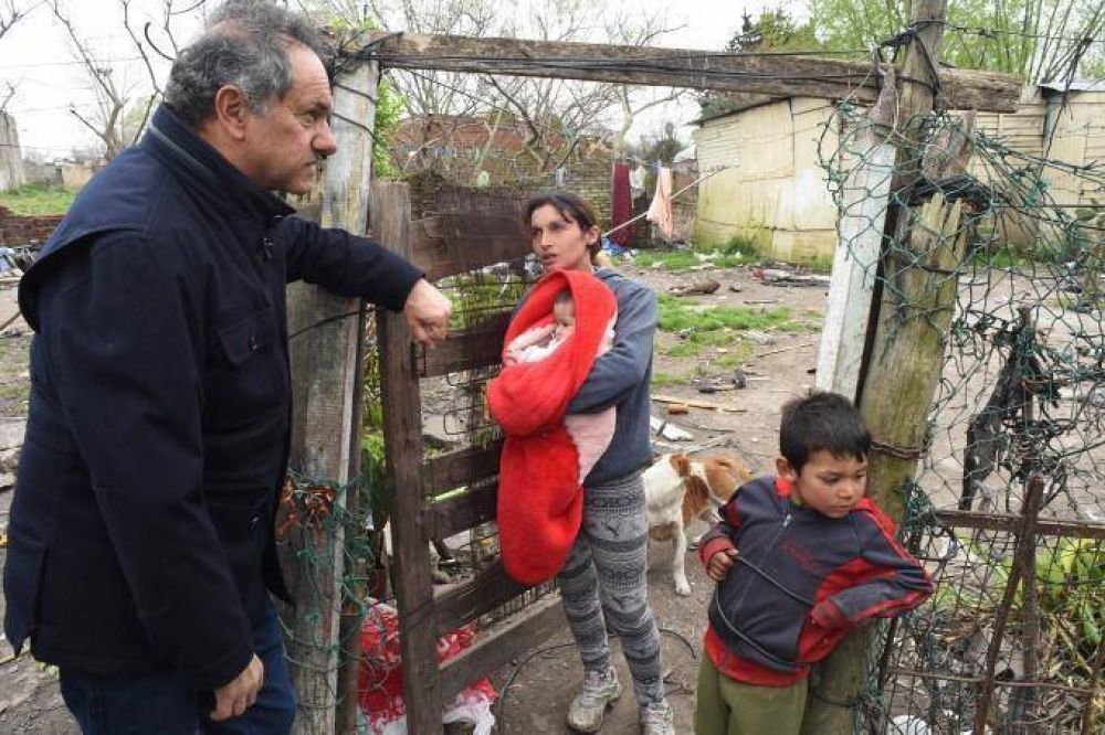 Tras los problemas de polleras y sin careta, Scioli de campa�a en Mar del Plata