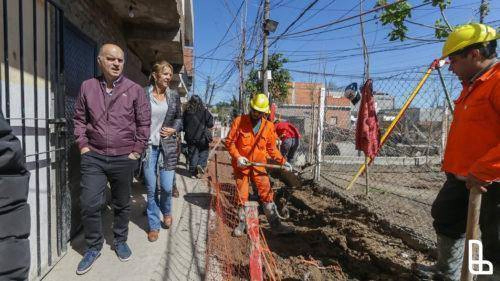 Avanzan las obras de h�bitat en distintos barrios de Lan�s