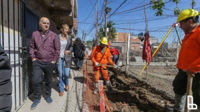 Avanzan las obras de h�bitat en distintos barrios de Lan�s