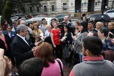 Escuelas de Avellaneda le reclamaron obras a Vidal