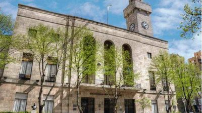 La comuna consigui� el dinero para afrontar el pago de sueldos