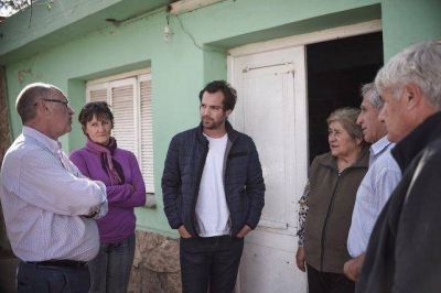 Candidatos de Cambiemos recorrieron barrio Villa Libertad en Santo Tom�