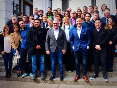 Raverta estuvo presente en el homenaje del Peronismo Bonaerense a Antonio Cafiero