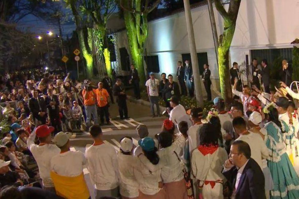 Las dos instituciones que el Papa recibi� en la Nunciatura, en Bogot�