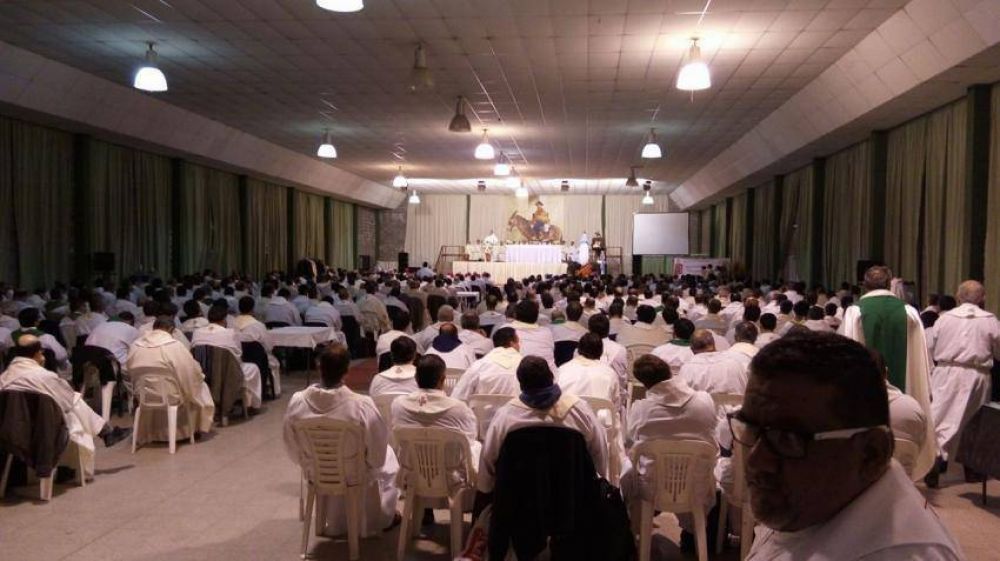 Unos 600 sacerdotes reunidos en Villa Cura Brochero