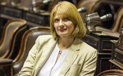 Apuntan contra Macri por cerrar la CONADIS