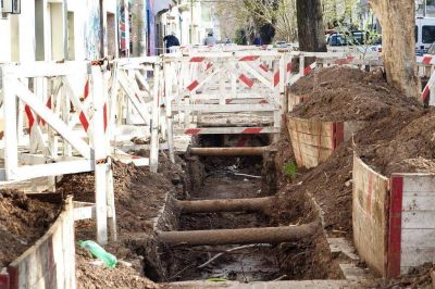 Cirug�a mayor en veredas de todo un barrio por recambio de ca�er�as