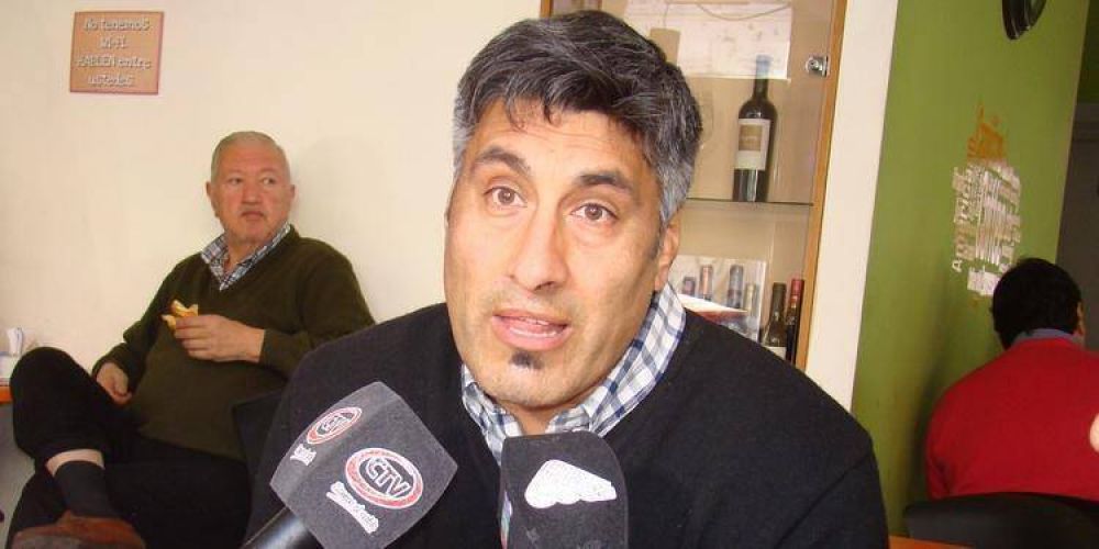 �El Gobierno no tiene respuestas para los problemas de la educaci�n�
