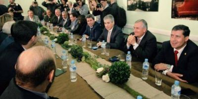 U�ac: �El pa�s federal se reuni� y la foto es muy consistente�