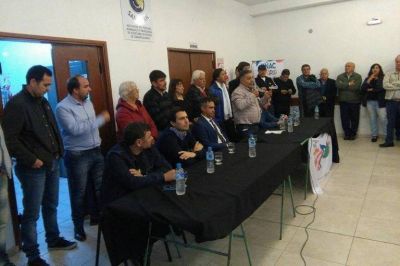 Tras la derrota de las PASO, Todos defini� nueva estrategia en Capital