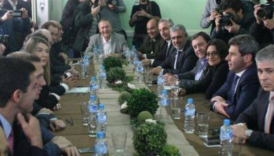 Gobernadores presionan a la Corte por Fondo del Conurbano