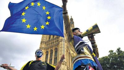 Fuego cruzado en la negociaci�n del Brexit