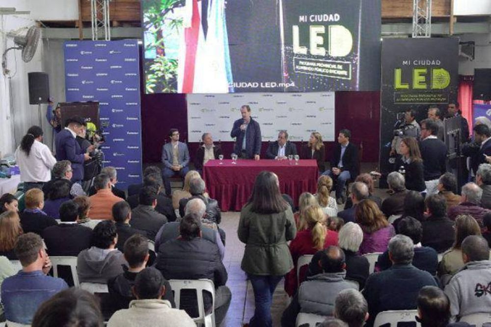 El gobernador Gustavo Bordet impulsa la provincializaci�n de Salto Grande