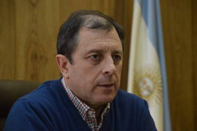 Schroeder: �El municipio tiene d�ficit estructural desde hace varios a�os�