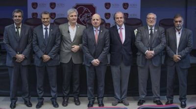 Un an�lisis del impacto de las tecnolog�as de la comunicaci�n e informaci�n en la salud