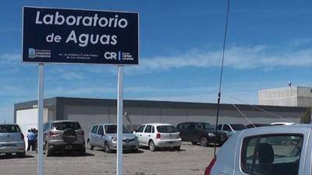 Capacitan a estudiantes sobre suministro de agua potable