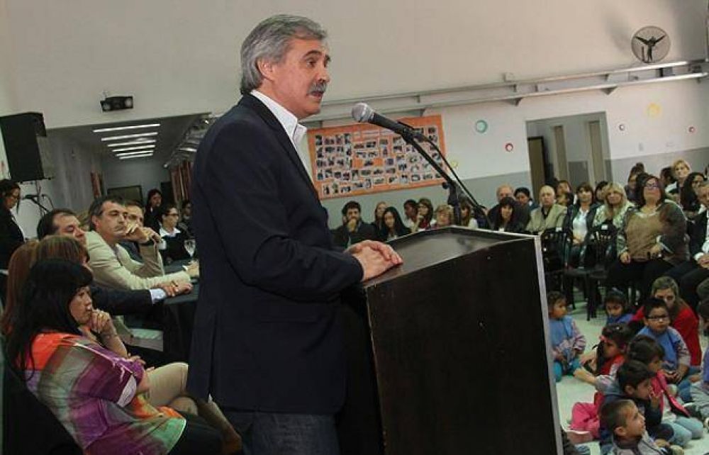 En C�rdoba, apoyan pr�cticas laborales en el secundario