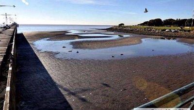 Por la bajante en el R�o de La Plata hay poca presi�n de agua en la regi�n