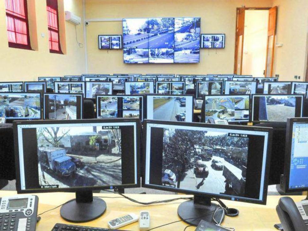 Provincia y municipio acordaron instalar nuevas c�maras de videovigilancia
