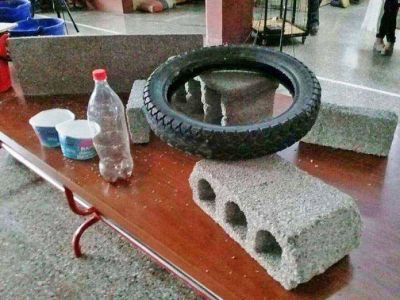 Exitoso taller para fabricar ladrillos con pl�stico reciclado