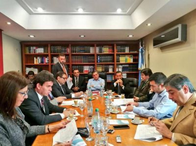 Ocho listas se disputan la representaci�n de los abogados en el CAM