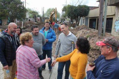 Mart�n supervis� junto a Guillermo Vi�uales el avance de los pavimentos