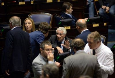 Vidal prepara un veto parcial para la nueva ley de honorarios de los abogados