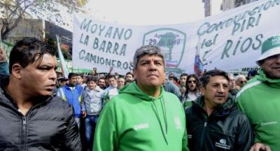 Se profundiza el paro de camioneros