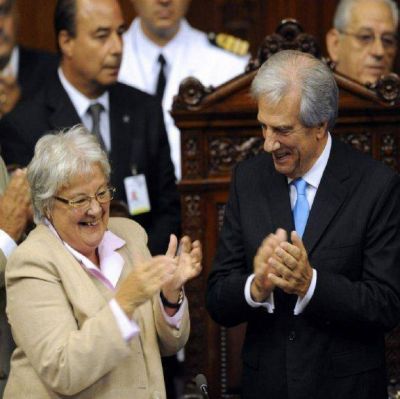 Luego del esc�ndalo, Luc�a Topolansky asumir� la vicepresidencia de Uruguay