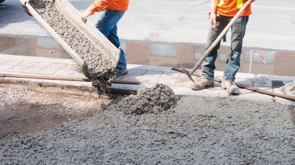 Dietrich neg� un ajuste de gasto y celebr� nuevo r�cord de consumo de asfalto vial