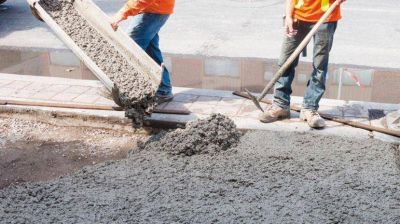 Dietrich neg� un ajuste de gasto y celebr� nuevo r�cord de consumo de asfalto vial