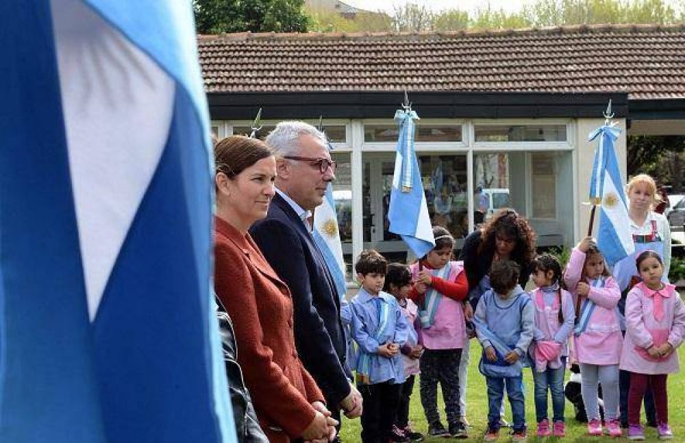 Julio Zamora: 