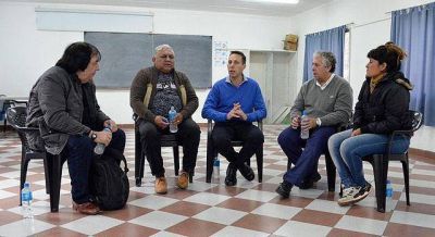 Se bajaron candidatos de la lista de Navarro y pasaron a UC