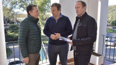 Dise�an plan hidra�lico regional (y de paso bajada de l�nea pol�tica)